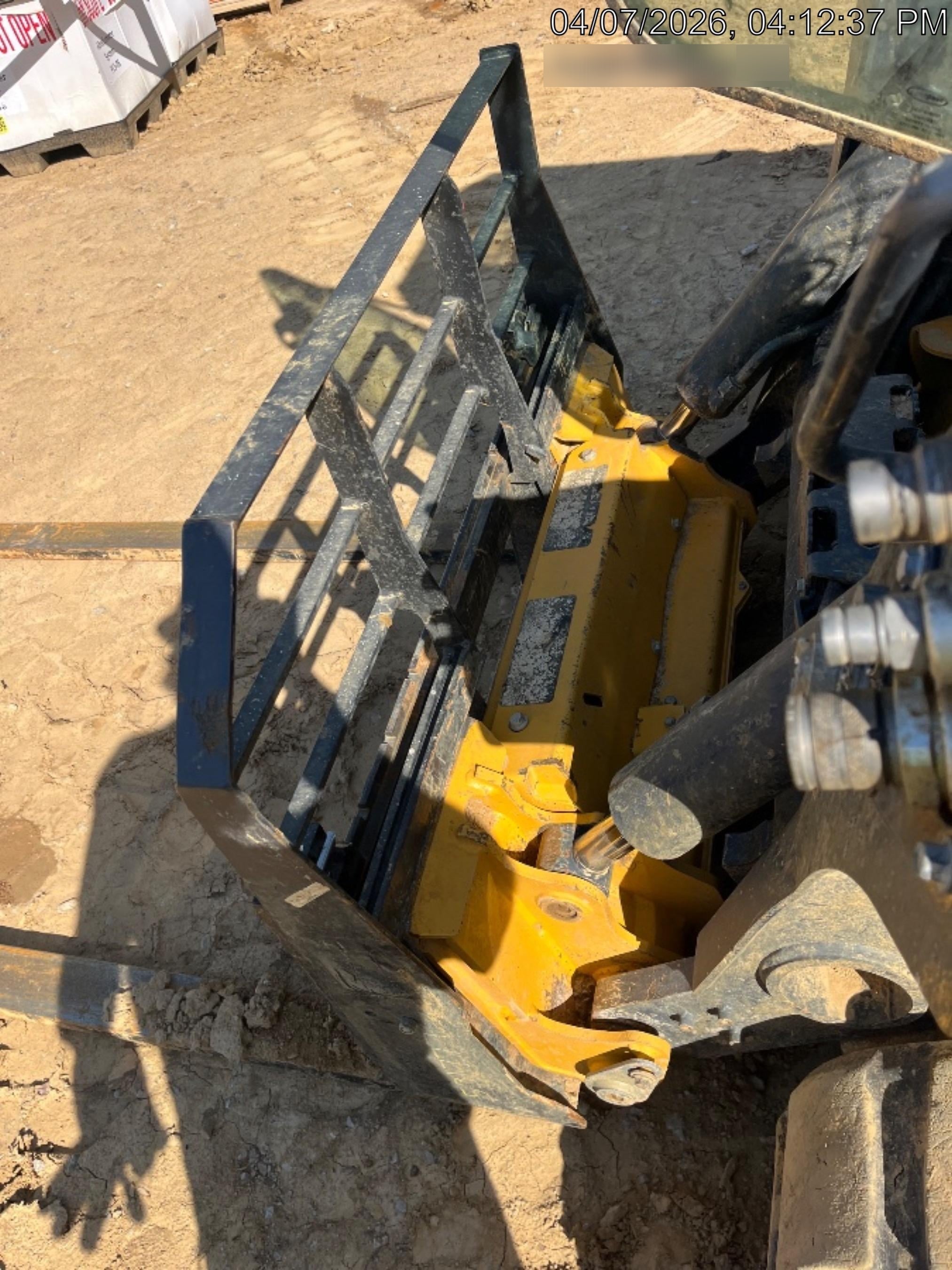 2025 ARROW MATERIAL HANDLING F5100CB - 72"