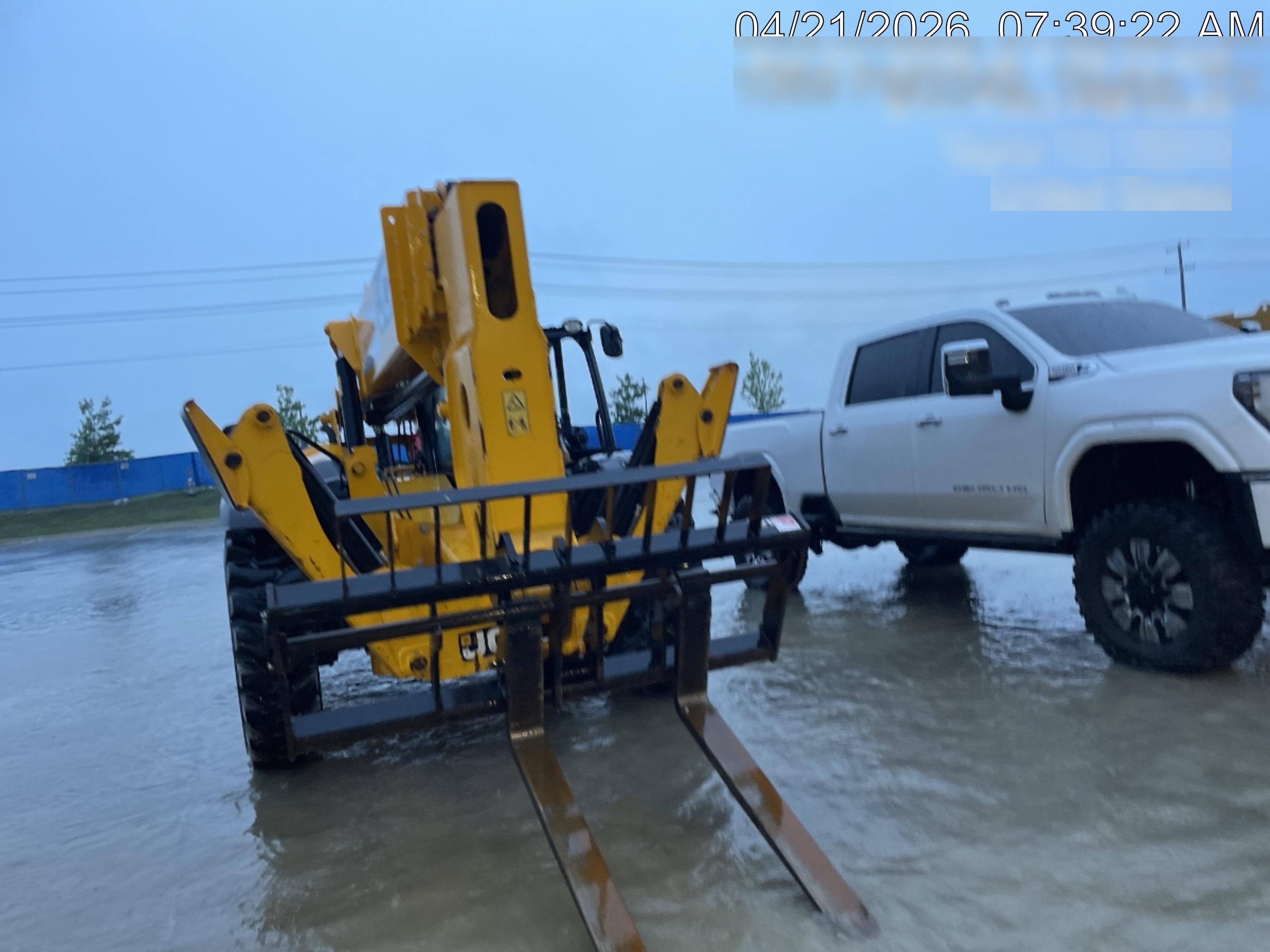 2023 JCB 510-56