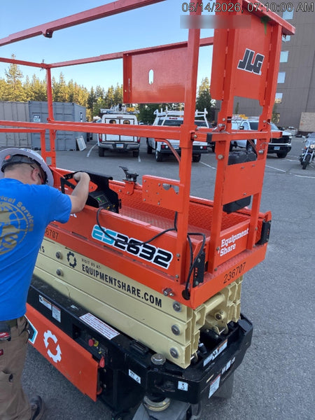 2022 JLG ES2632
