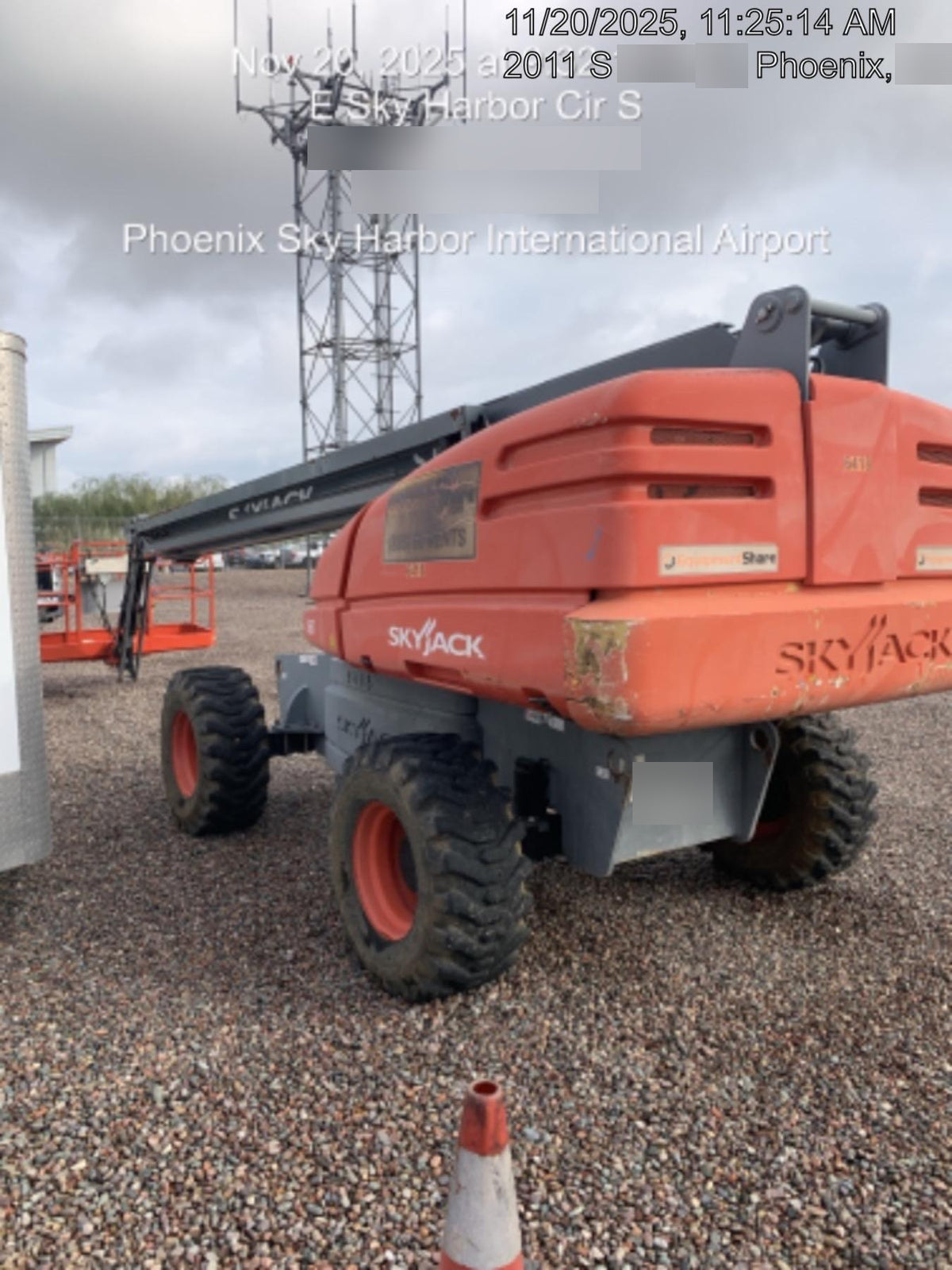2017 SKYJACK SJ66T