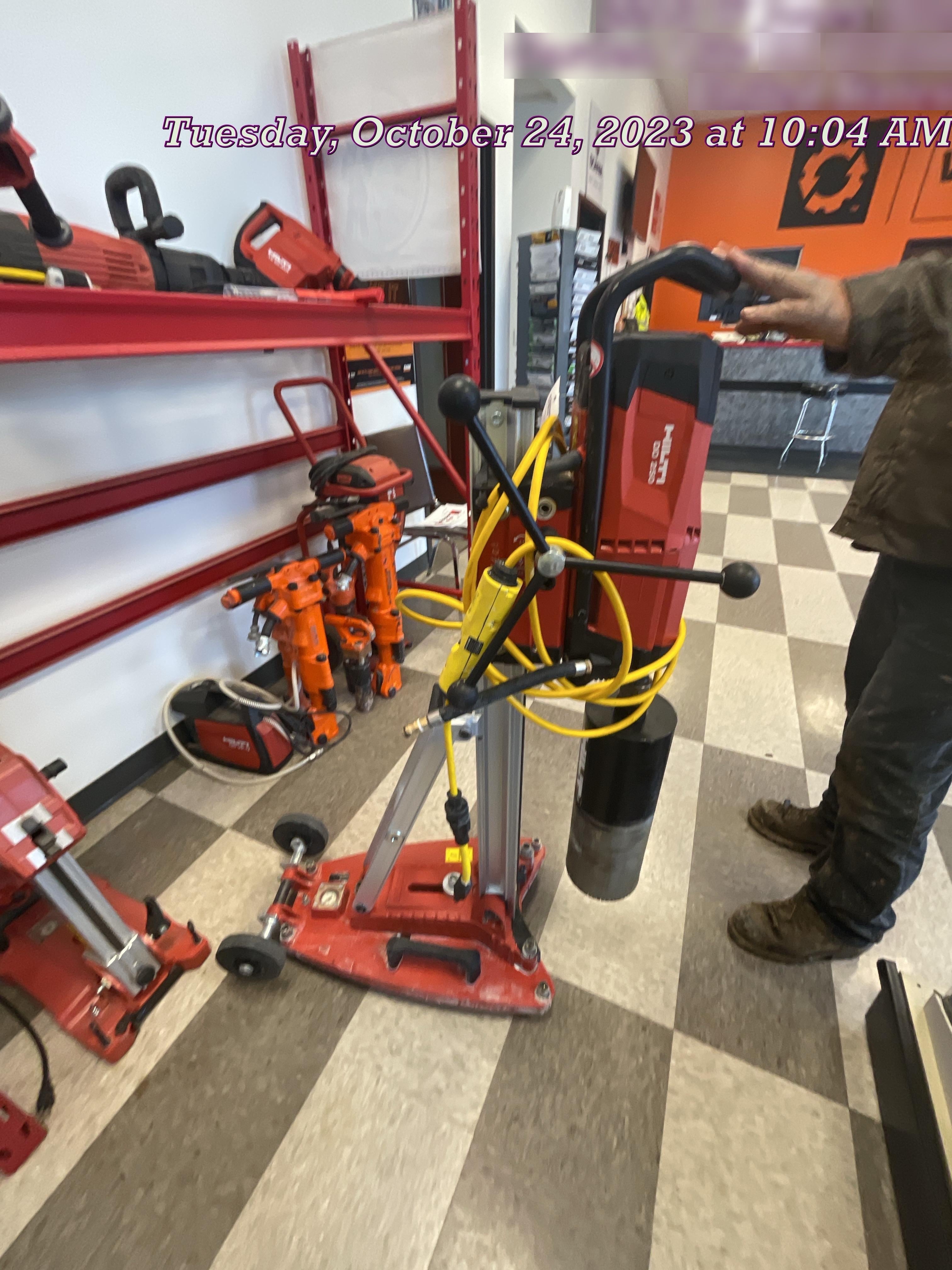 2020 HILTI DD250E