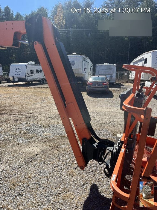 2019 JLG 800AJ
