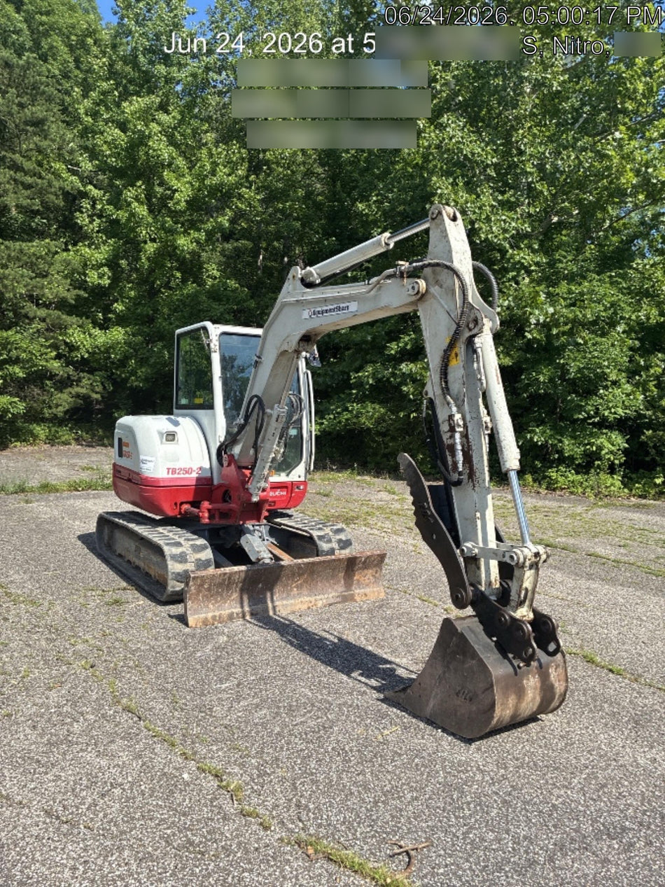 2020 TAKEUCHI TB250-2C