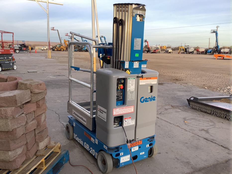 2020 GENIE GR-20