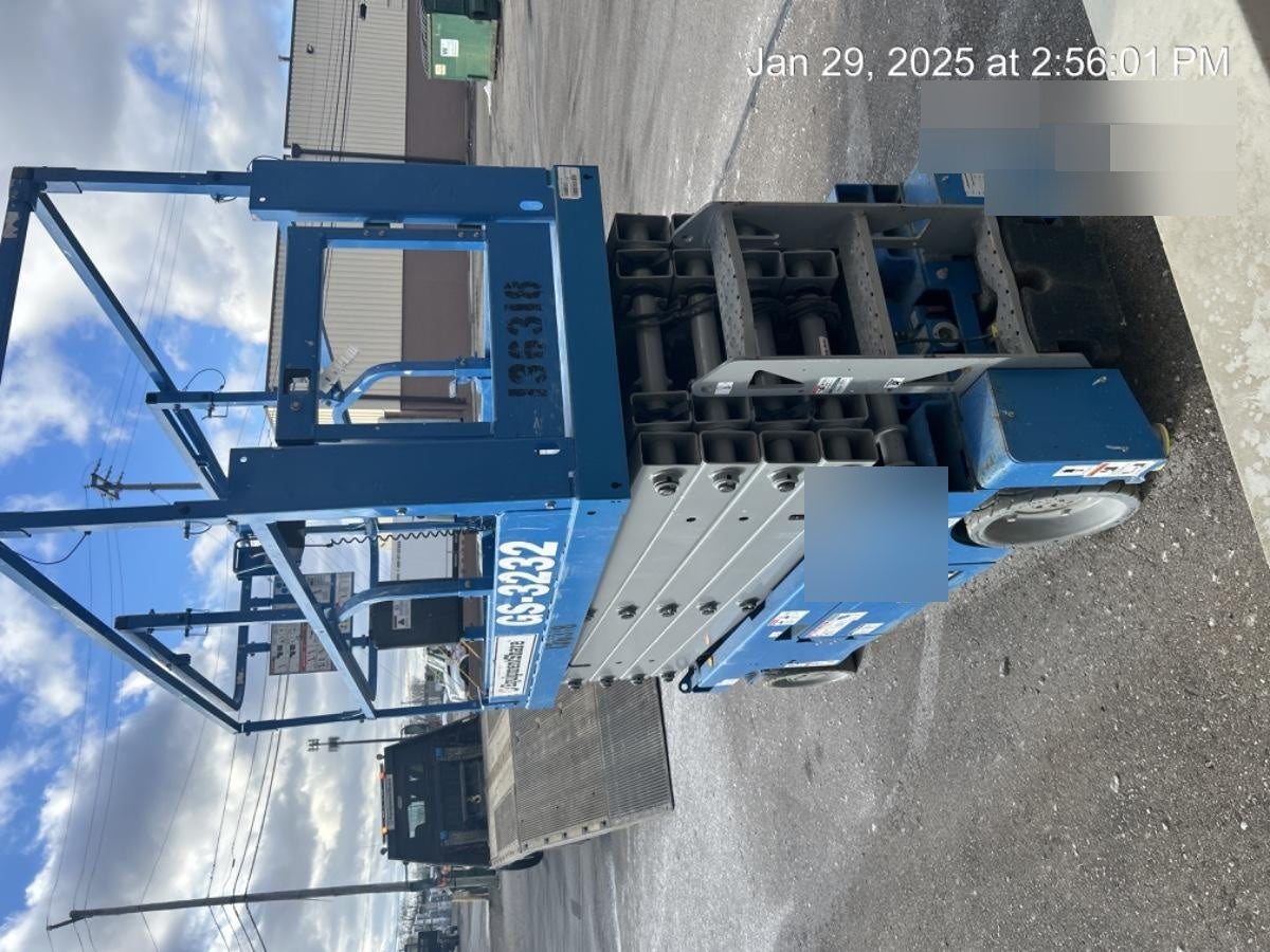 2021 GENIE GS-3232
