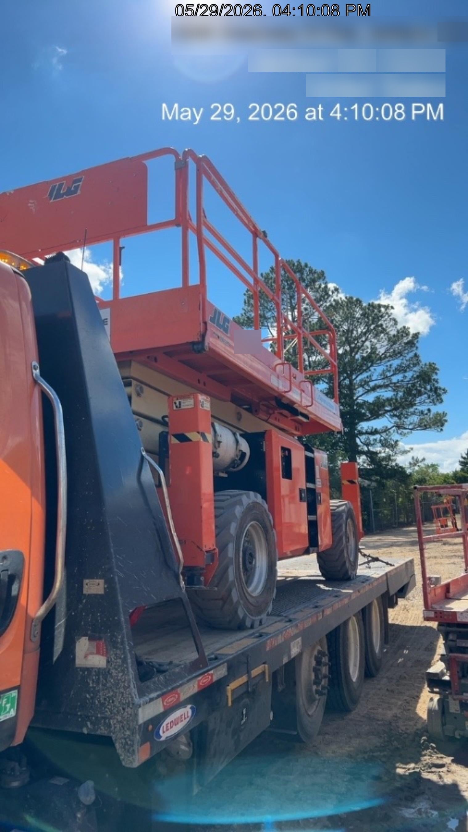 2019 JLG 430LRT