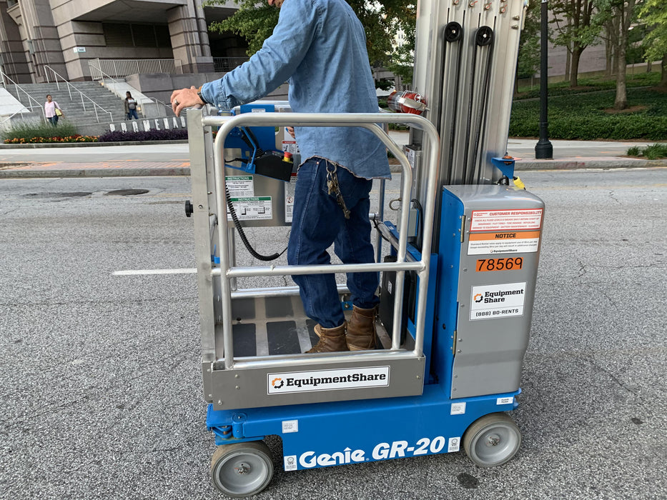 2020 GENIE GR-20