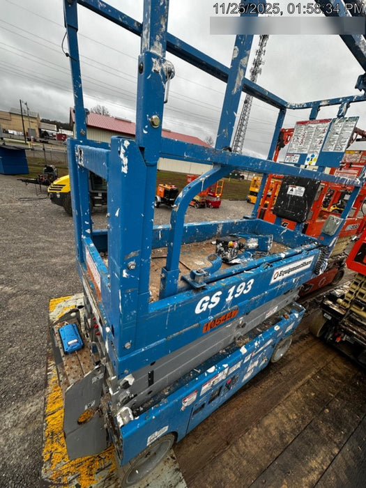 2020 Genie GS-1930 Solid Non Marking Tires, Beacon, Folding rails with half height swing gate