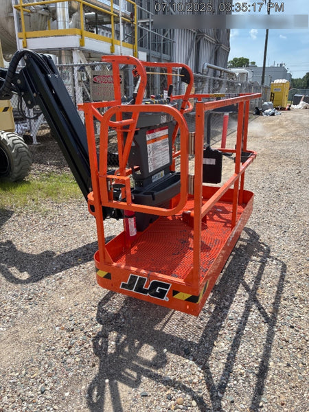 2025 JLG 450AJ