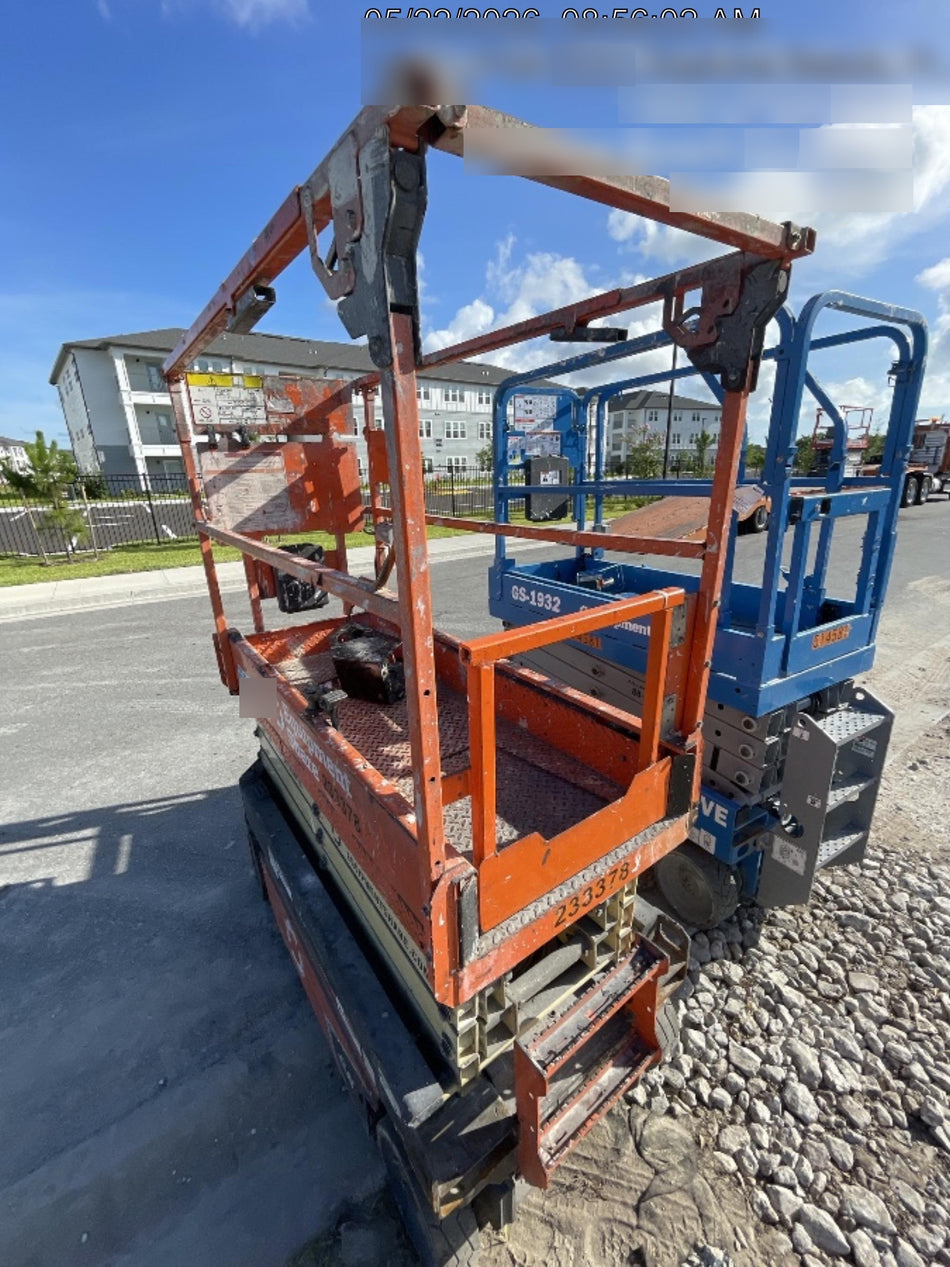 2022 JLG ES1932