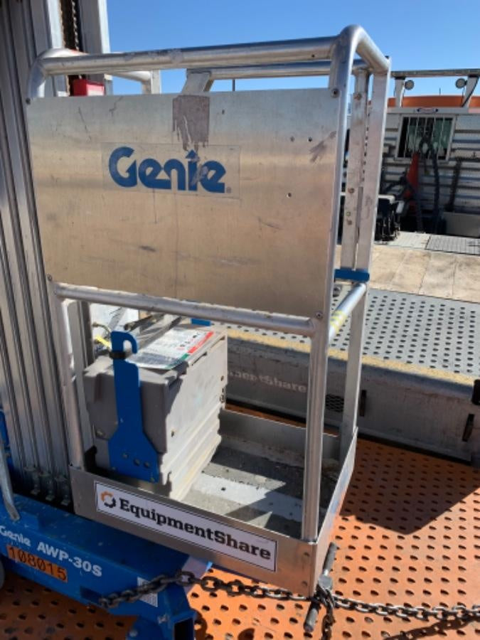 2020 GENIE AWP-30S