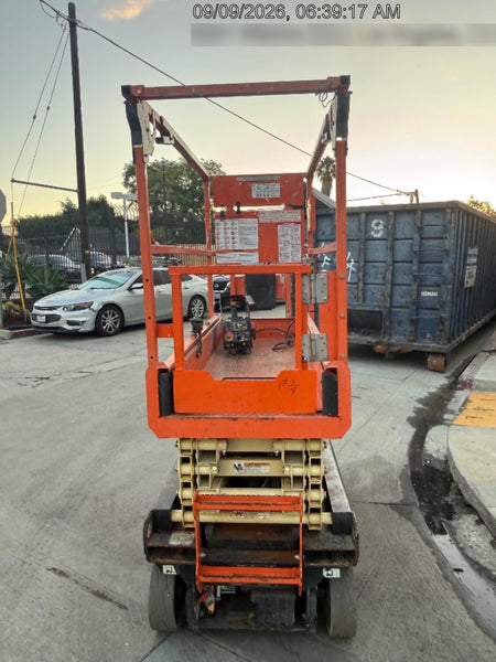 2022 JLG ES1932