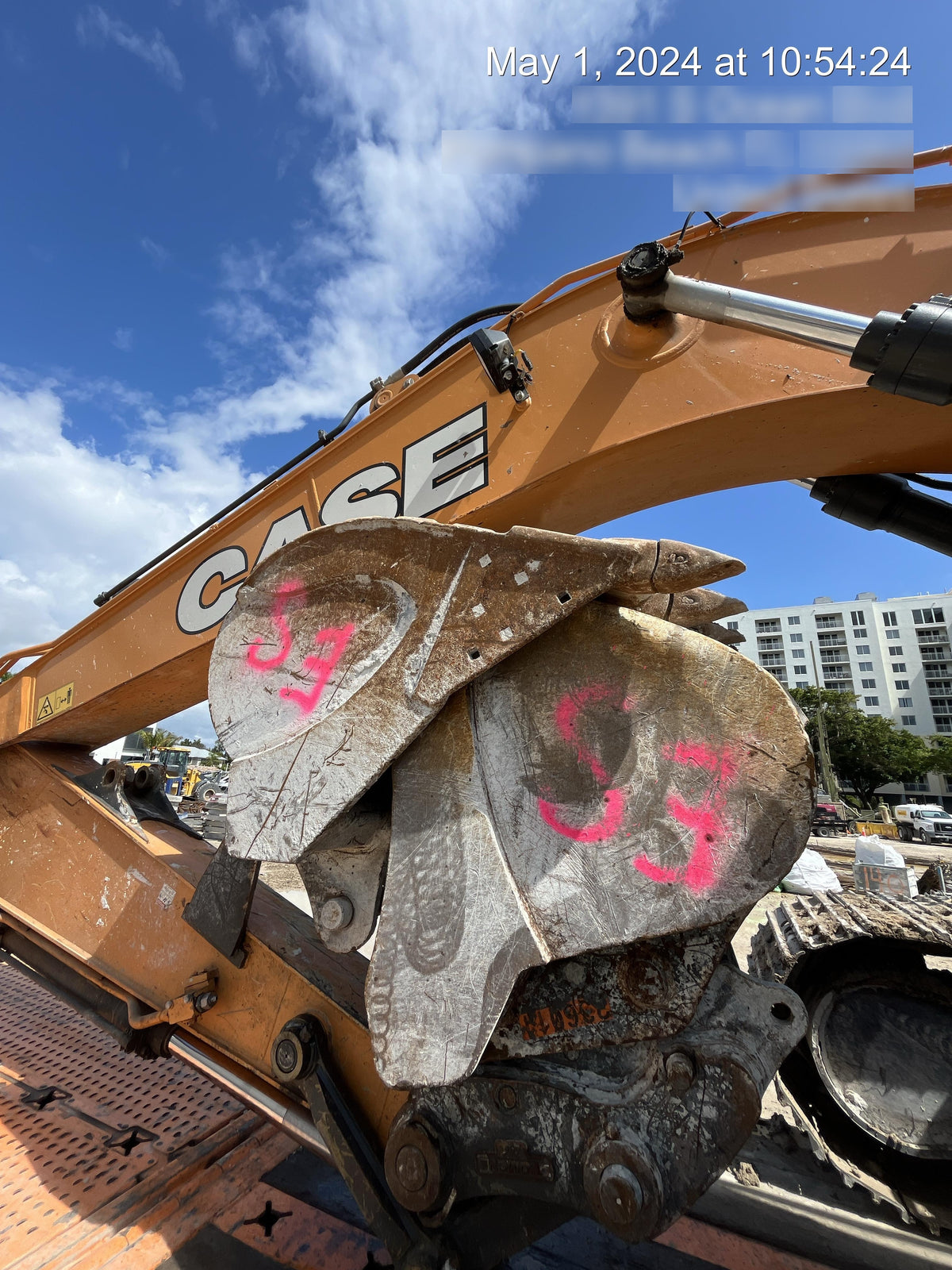 2015 CASE 42" Bucket - Case