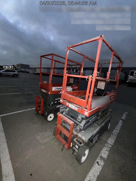 2020 Skyjack SJIII-3219 Solid NM Tires, Half height spring hinged entry gate, Dual Beacons, 800W Inverter