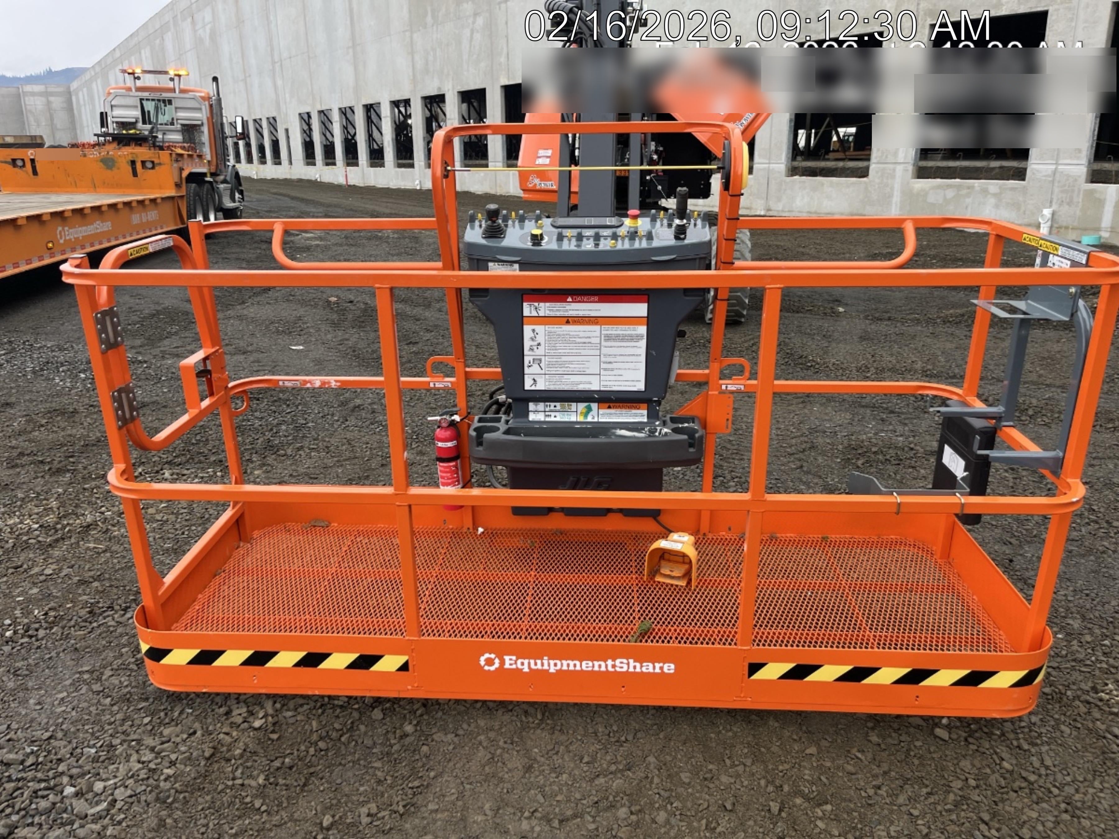 2025 JLG 660SJ