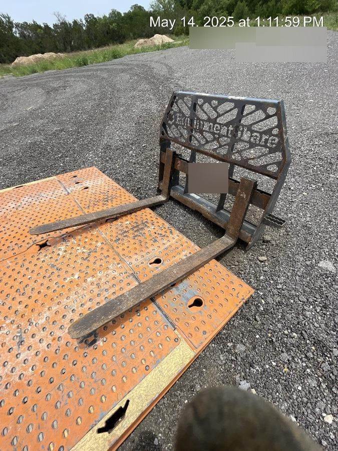 2020 PALADIN 48" Pallet Forks - Paladin