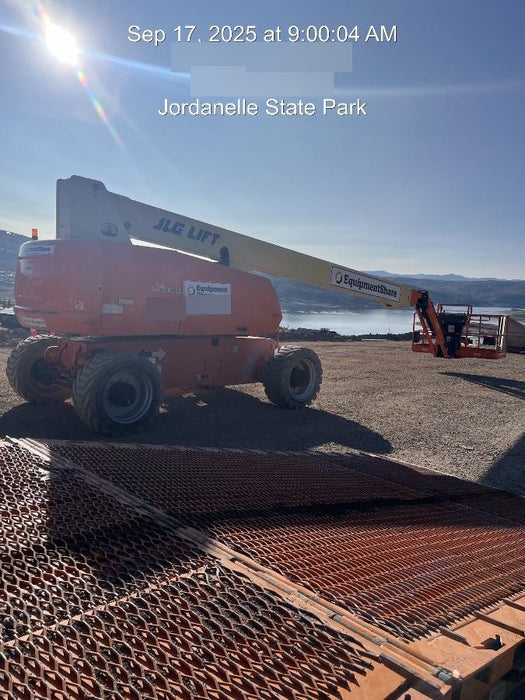 2019 JLG 860SJ