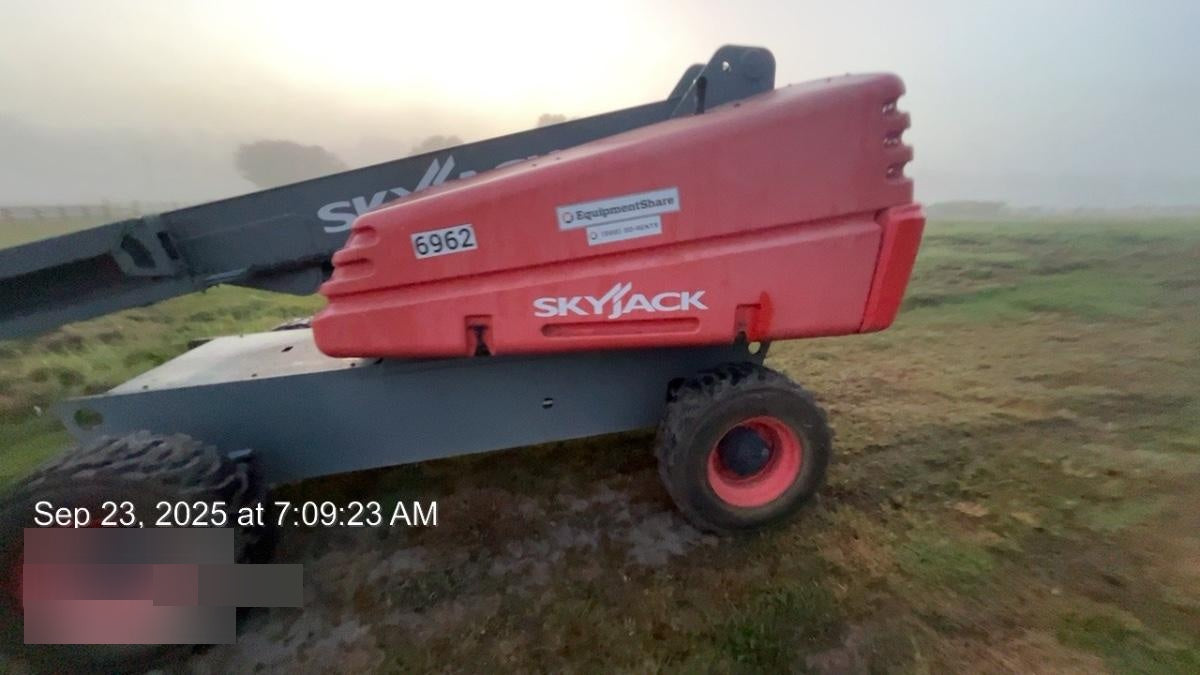2018 SKYJACK SJ45T+