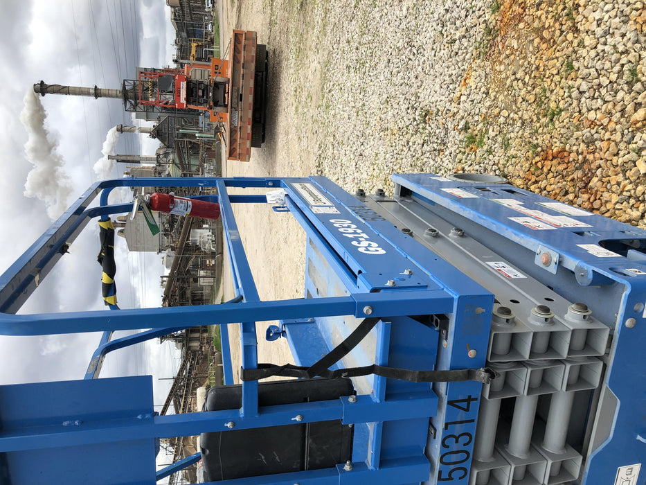 2019 Genie GS-1930 Fixed Rails with Chain Entry