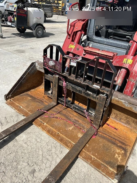 2023 VIRNIG 48" Pallet Forks - Virnig