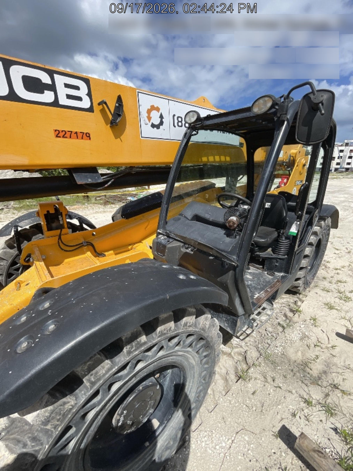 2022 JCB 510-56