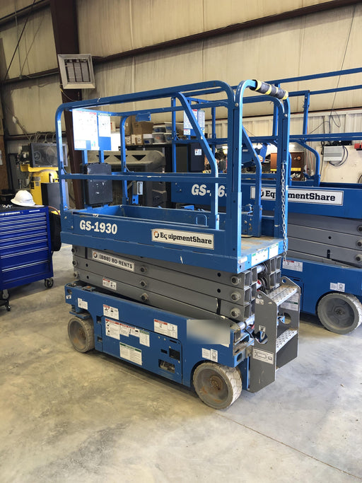 2019 Genie GS-1930 Fixed rails with chain Entry