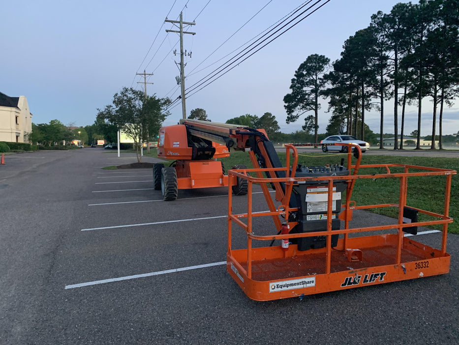 2019 JLG 660SJ