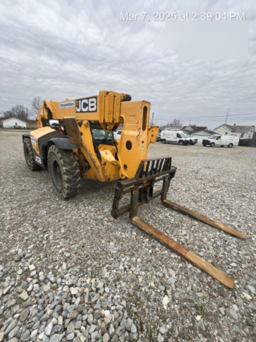 2020 JCB 510-56 Cab/Heat/Air, 74 HP, Solid Tires, STD Worklight, Beacon, Aux Hydraulics, Lifting Eye, Back up Alarm w/66" Carriage/60" Forks