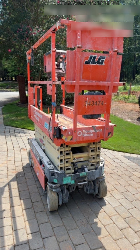 2023 JLG ES1932