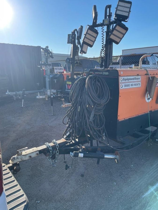 2021 Lincoln Electric Vantage 322 Vantage 322 Ready Pak 3 w/ Decals, ORANGE (includes trailer, cable rack, fender light kit) NO Telematics