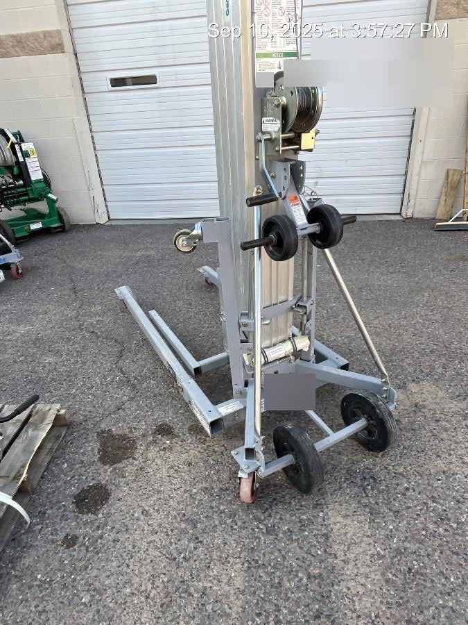 2020 GENIE SLC-24