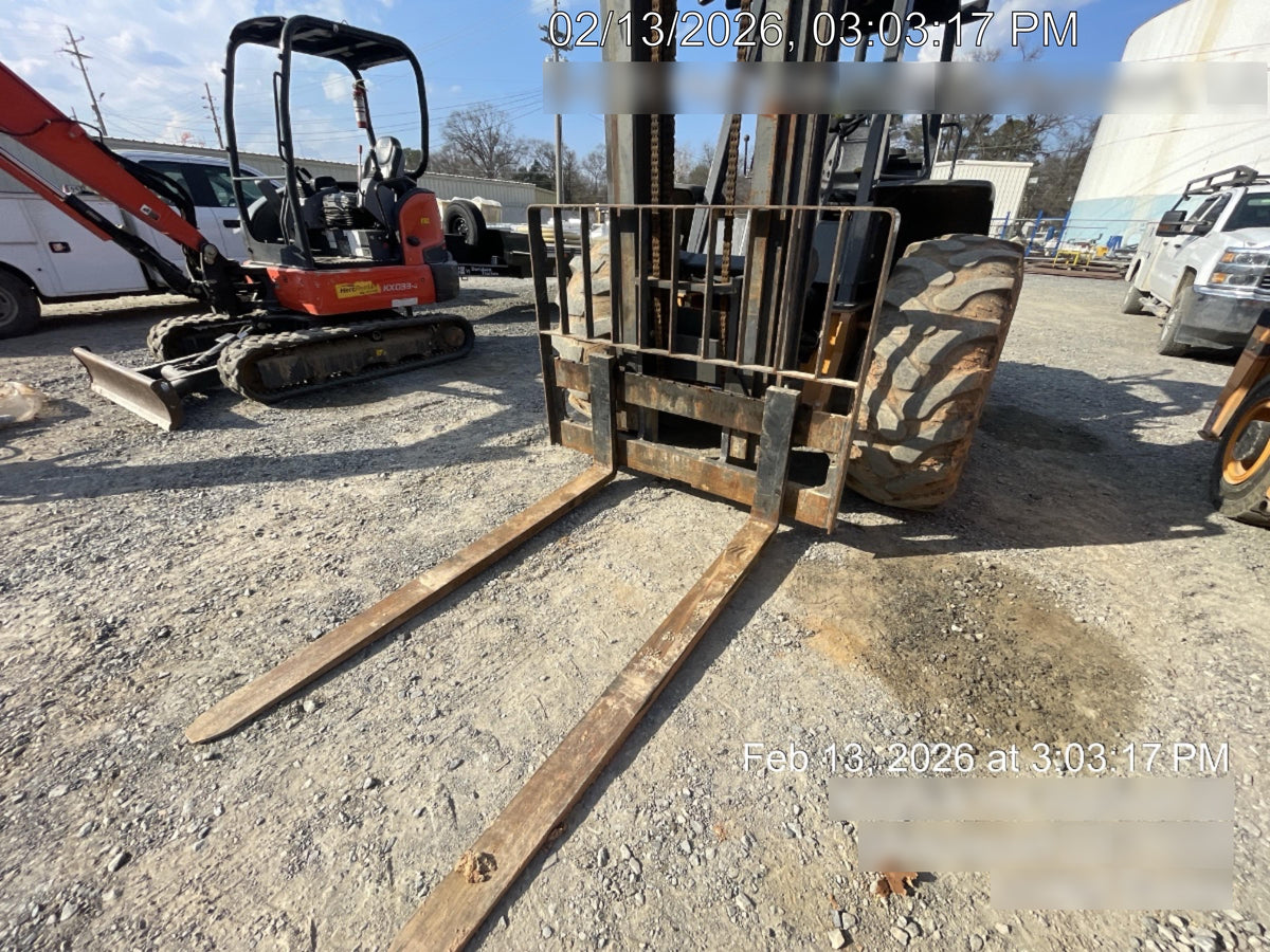 2019 CASE 588H