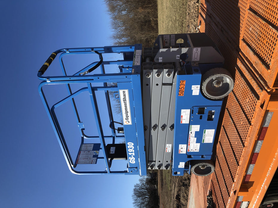 2019 Genie GS-1930 Fixed Rails with Chain Entry