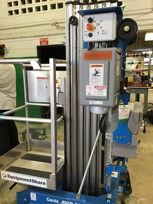 2019 GENIE AWP-30S