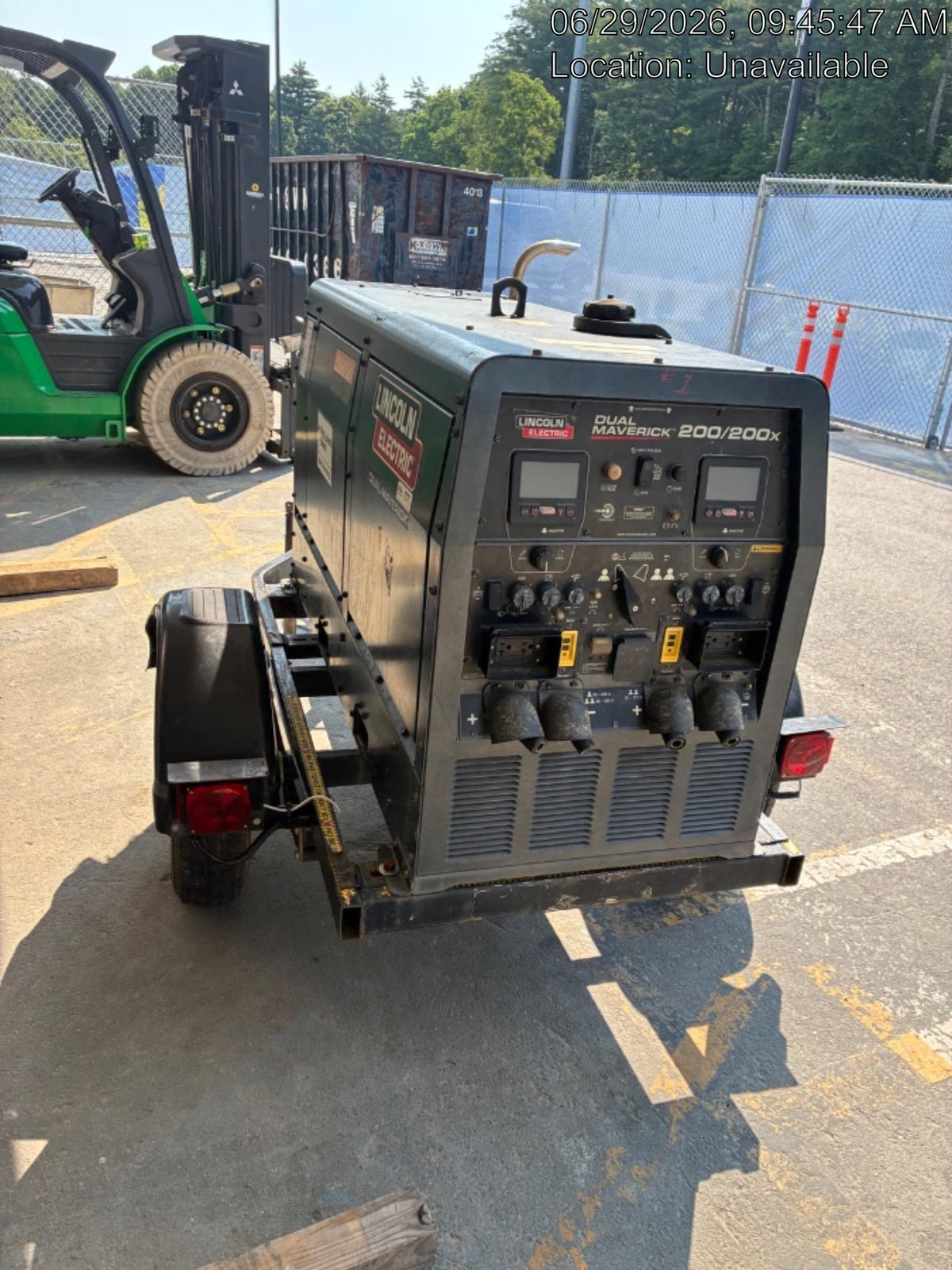 2021 Lincoln Electric Dual Maverick 200/200X Ready Pak 3, Includes Trailer, Cable Rack, Fender Light Kit