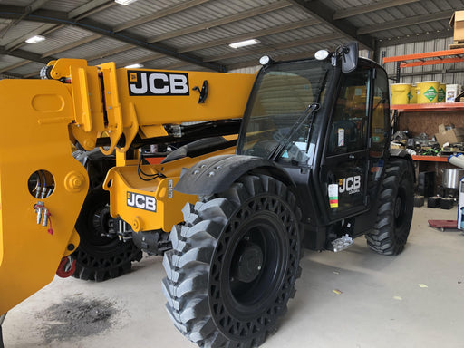 2020 JCB 509-42 Cab/Heat/Air, Solid Tires, Work Lights, Beacon, Aux Hydraulics, Back up Alarm, Lifting Eye, ES Decals