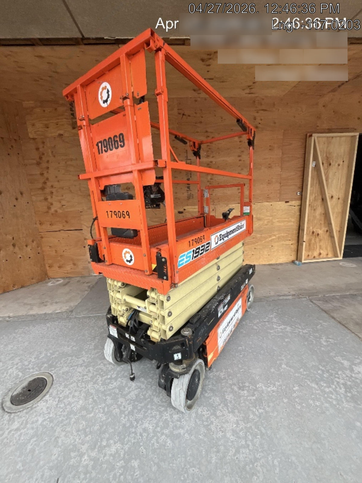 2021 JLG ES1932