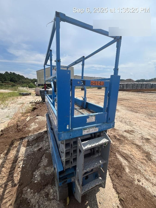 2020 Genie GS-2632 Standard, Folding half height swing gate