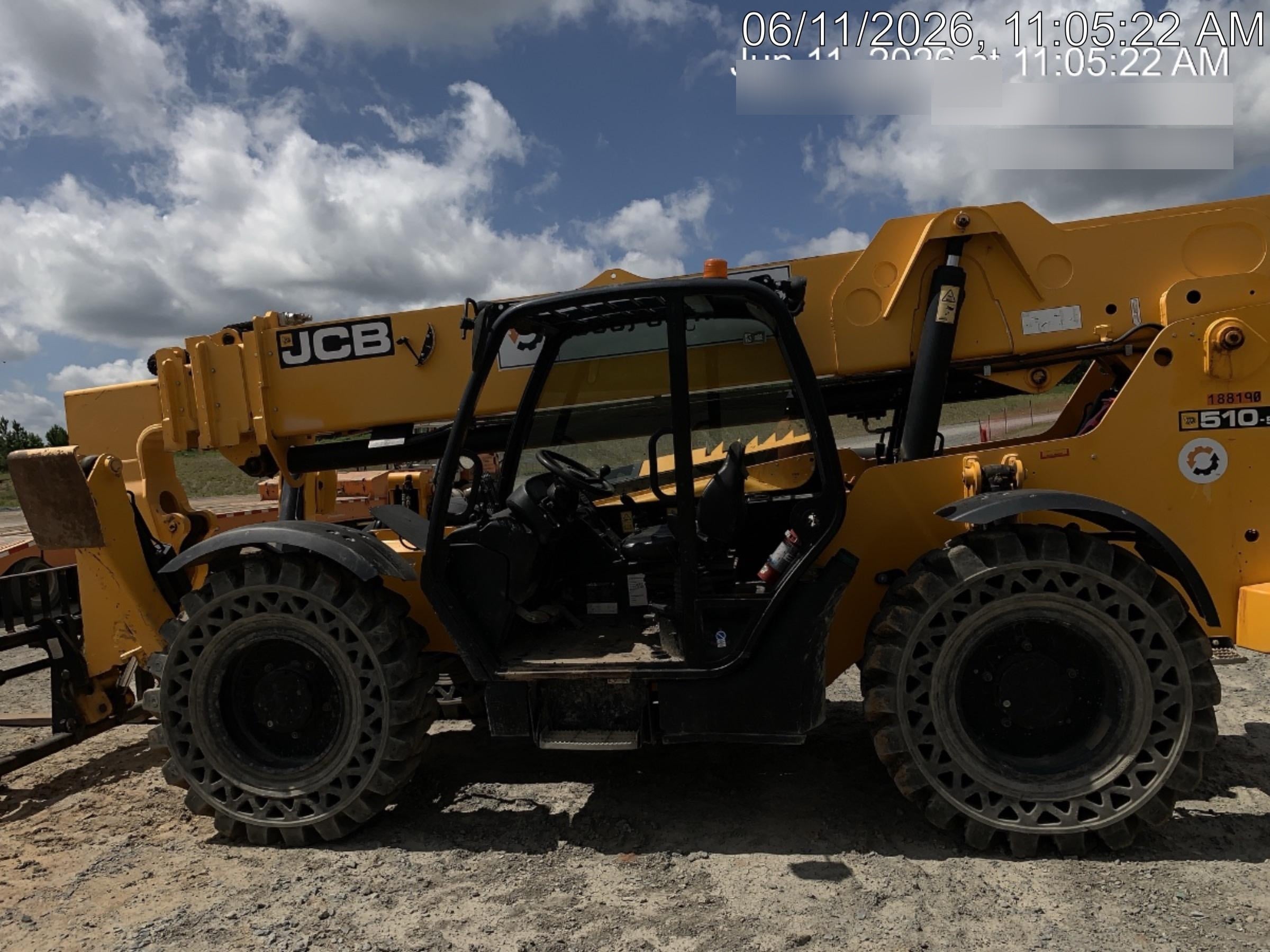 2021 JCB 510-56