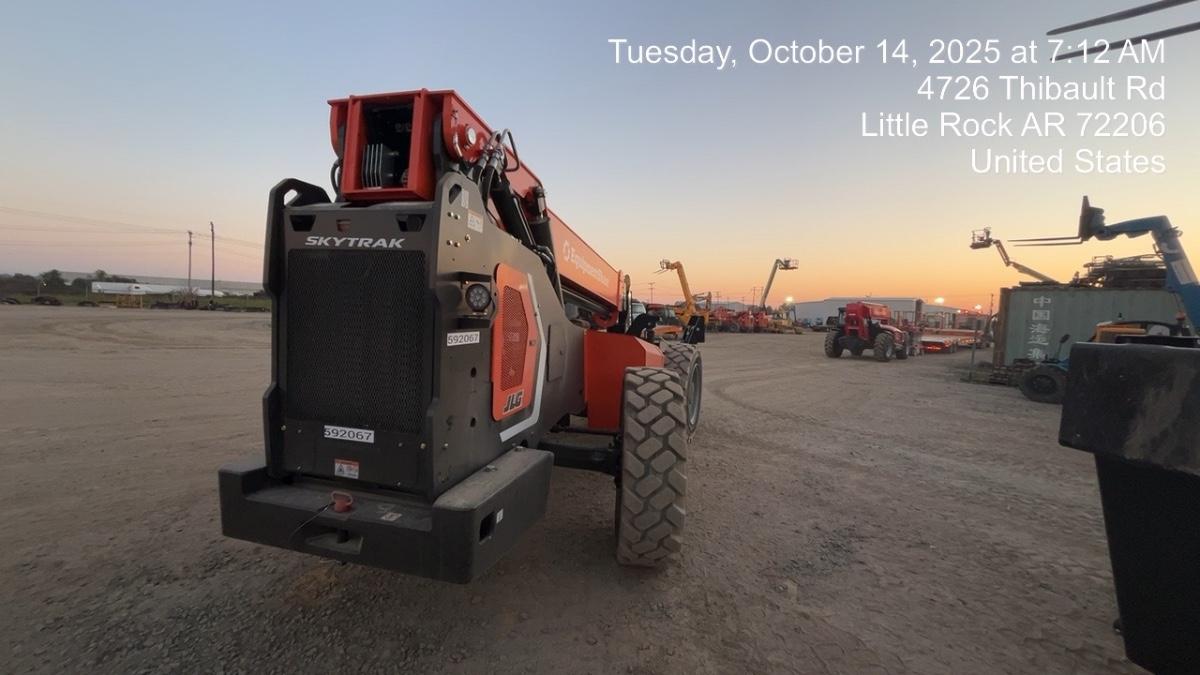 2025 JLG 10054