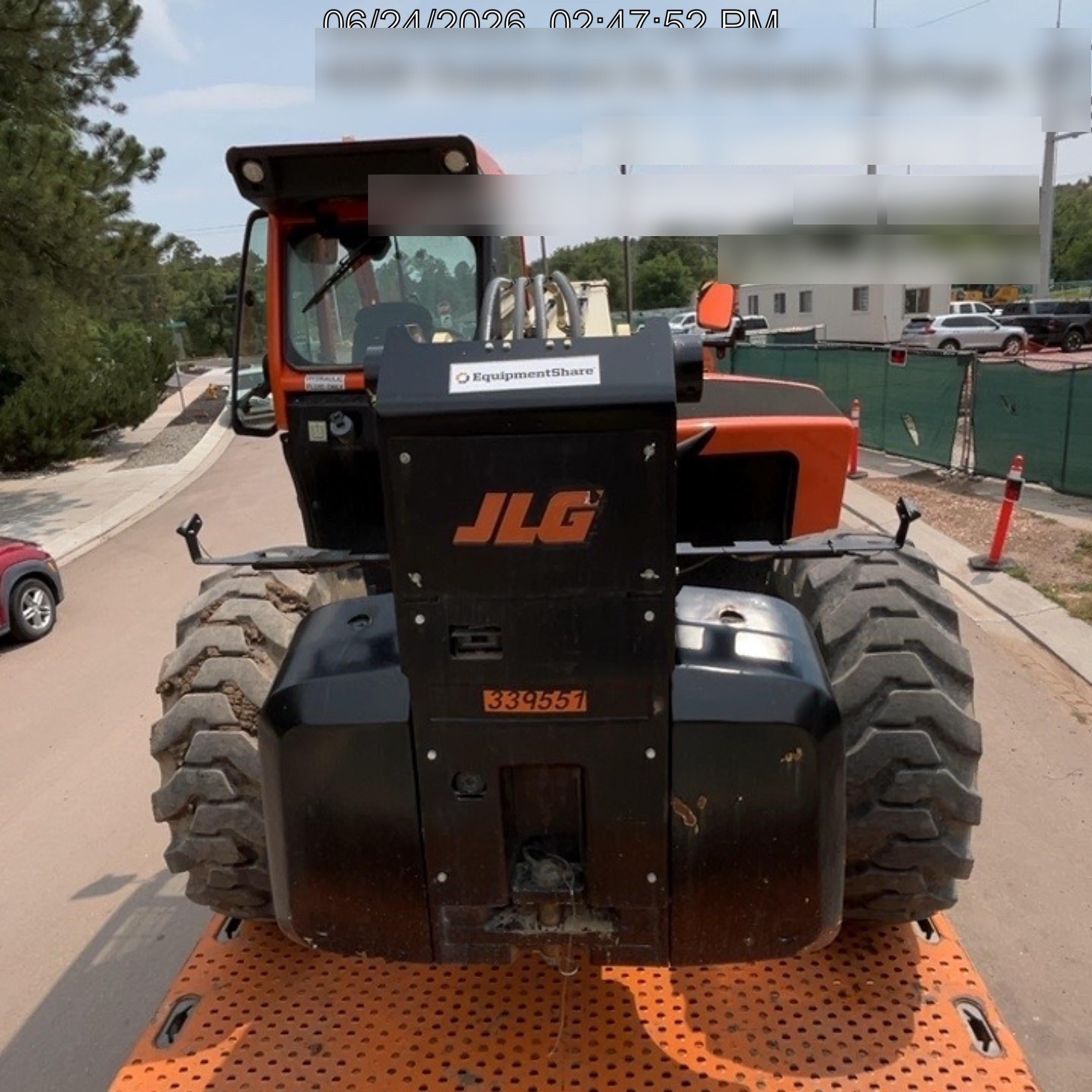 2023 JLG 1732