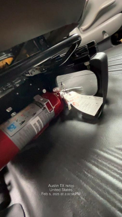 2025 CHEVROLET Express Van - Rental