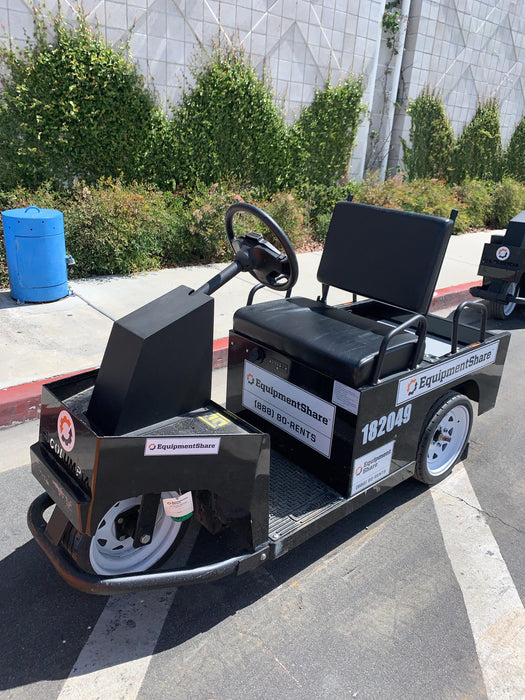 2021 Expeditor Expeditor 3 wheel Expeditor, Steering Wheel, Solid Non marketing tires, Ball Hitch, Front bumper, Painted Black