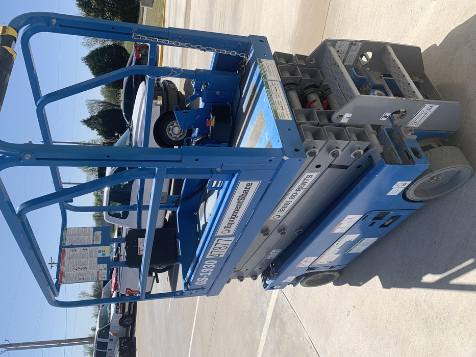 2019 Genie GS-1930 Fixed Rails with Chain Entry