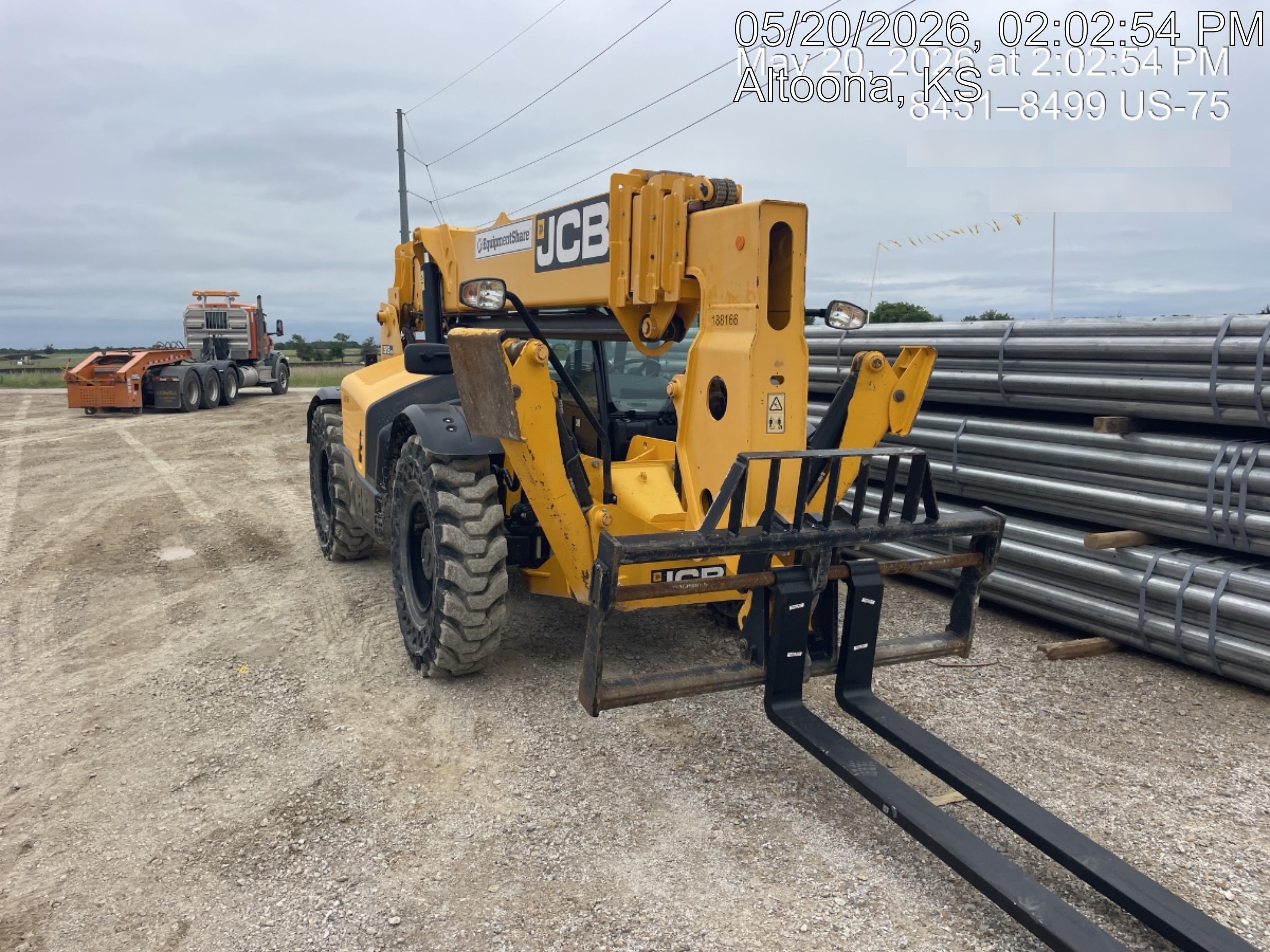 2021 JCB 512-56