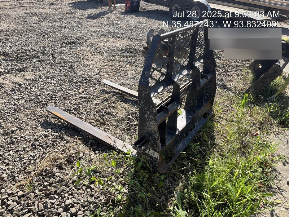 2020 BRADCO 48" Skid Loader Pallet Forks