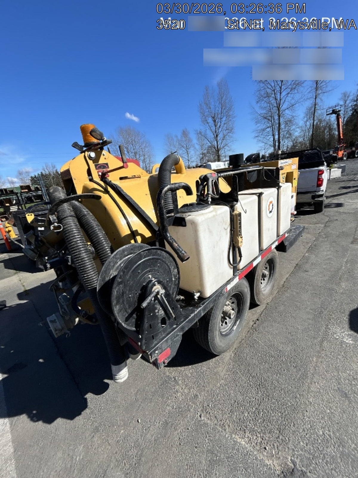 2022 Vac-Tron LP573XDT T4 Koehler Diesel Engine, 500 Gallon Debris Tank, x2 100 Gallon Water Tanks