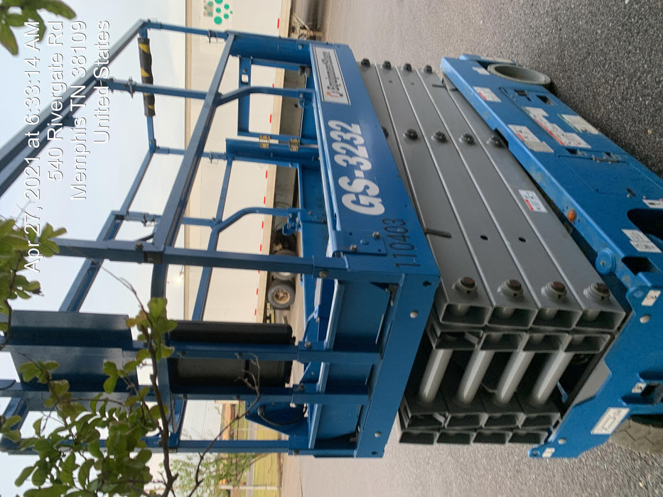 2020 Genie GS-3232 Standard, Folding half height swing gate