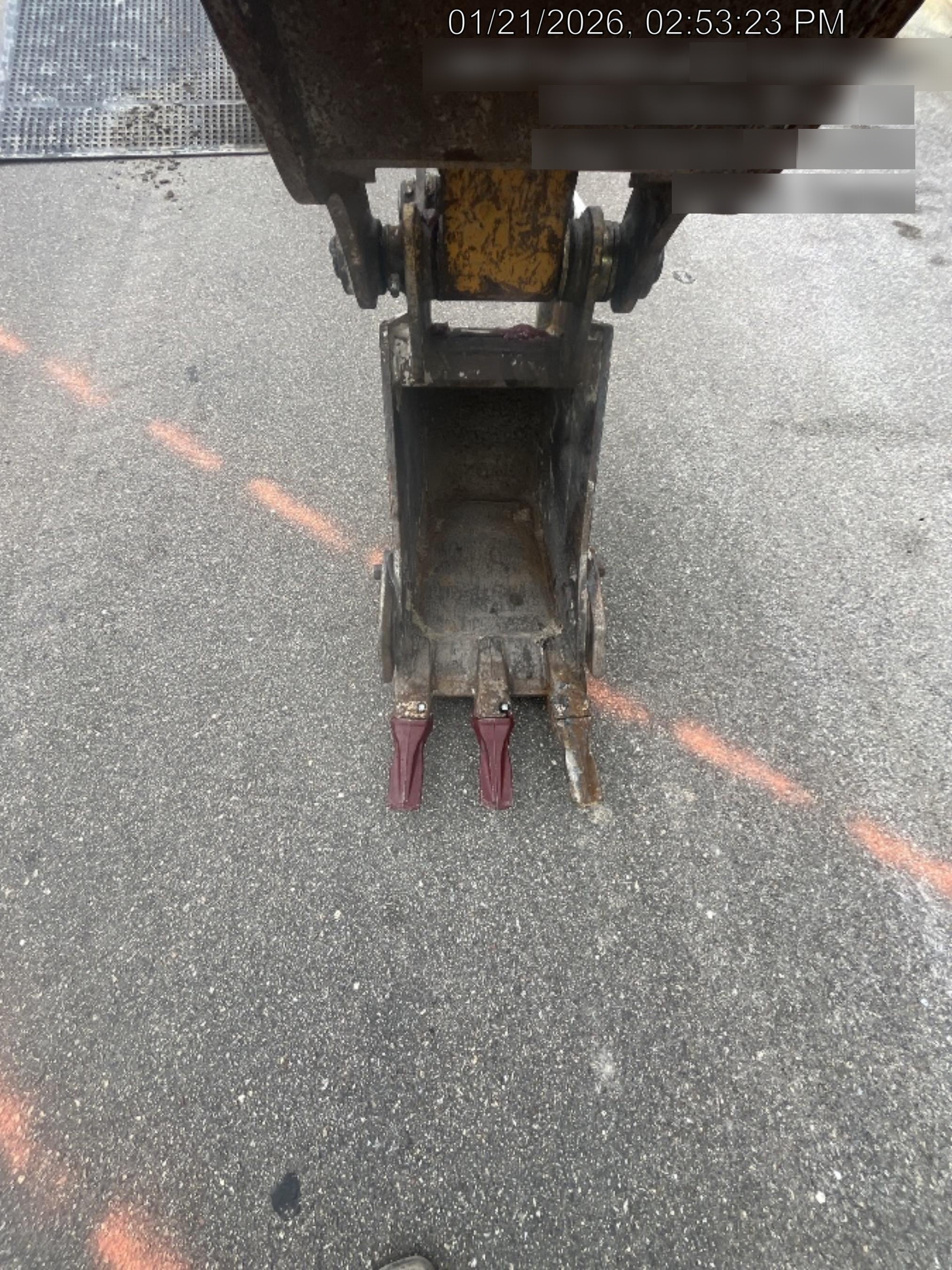 2014 WERK-BRAU 12" Bucket - Werk-Brau