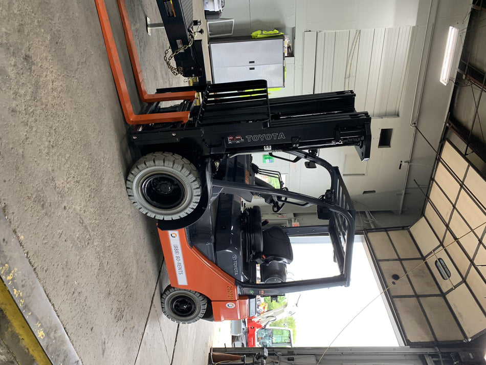 2022 TOYOTA 50-8FGU25